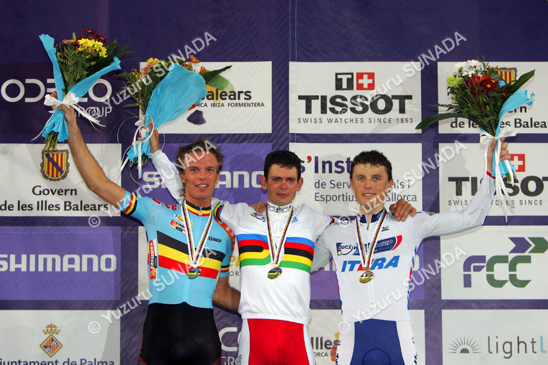 Podium001p.jpg